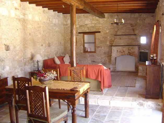 Kipseli Cottage Polis Oda fotoğraf